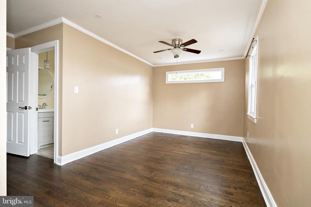 16 BAIRD AVENUE