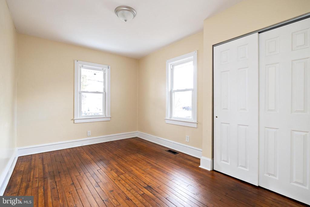 16 BAIRD AVENUE