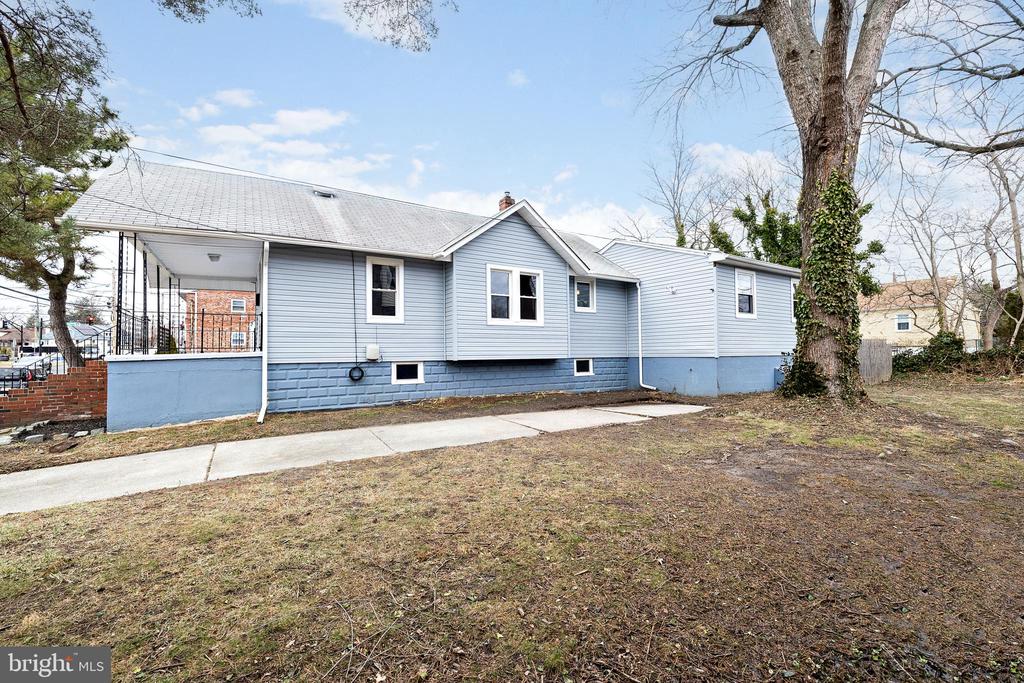 16 BAIRD AVENUE