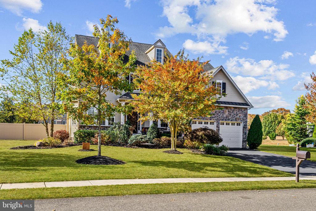 101 Curcio Ln