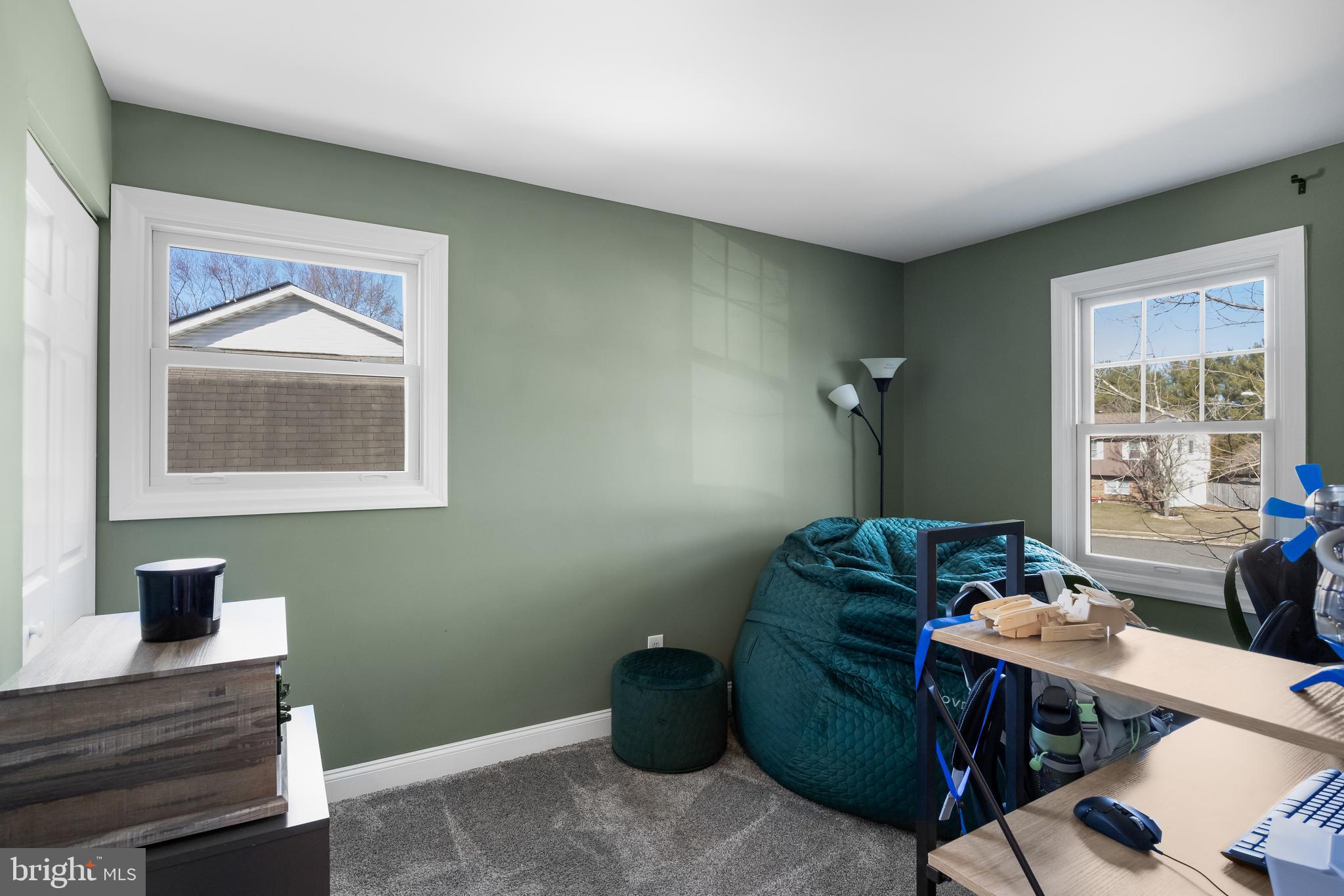 22 Lenore Ct