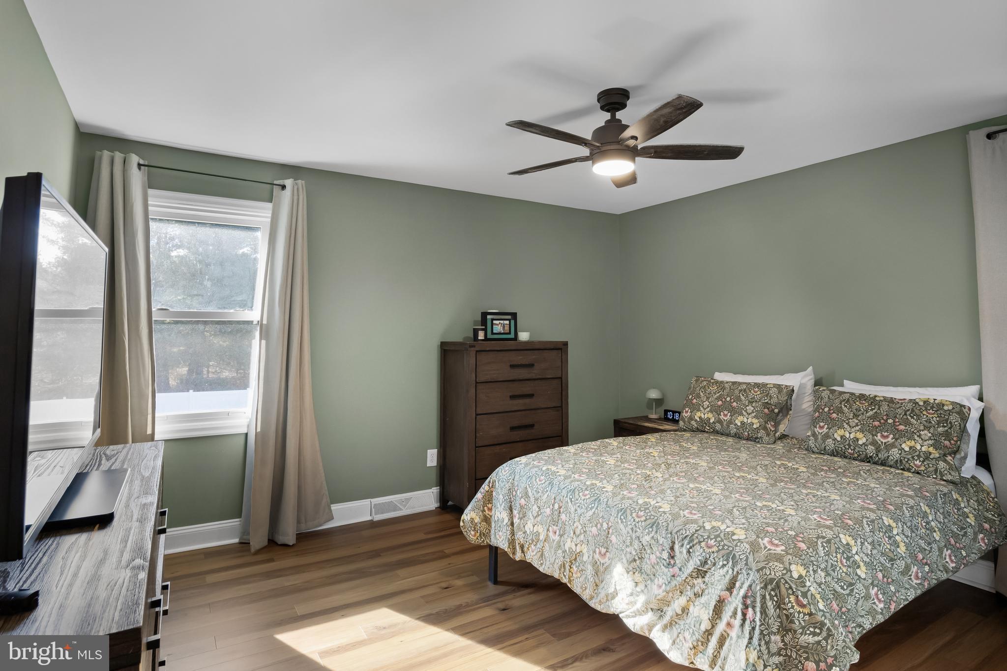 22 Lenore Ct