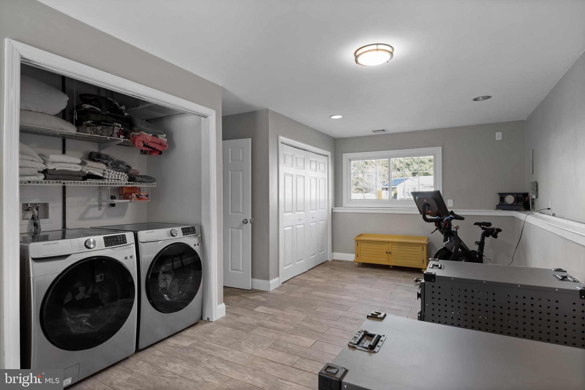 22 Lenore Ct