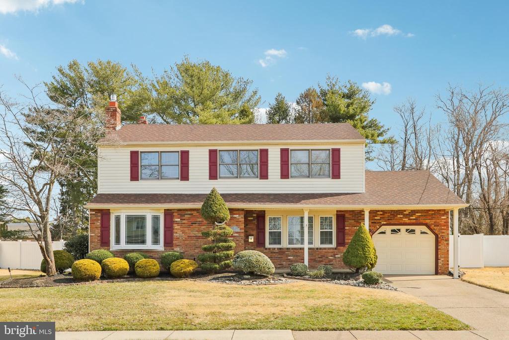 17 SPRINGLANE DRIVE