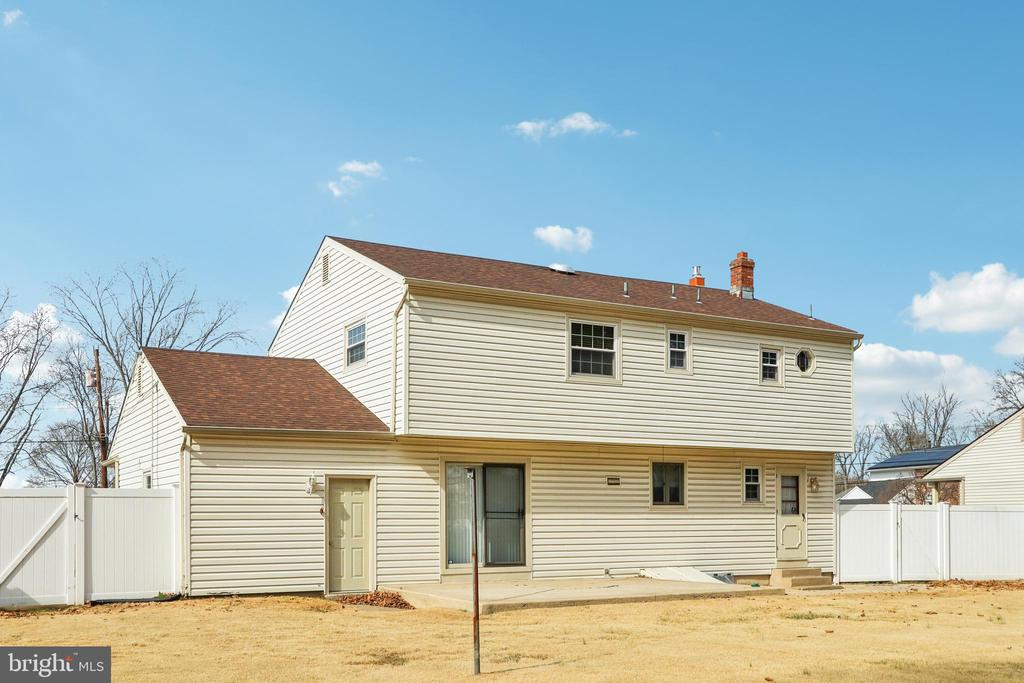 17 SPRINGLANE DRIVE