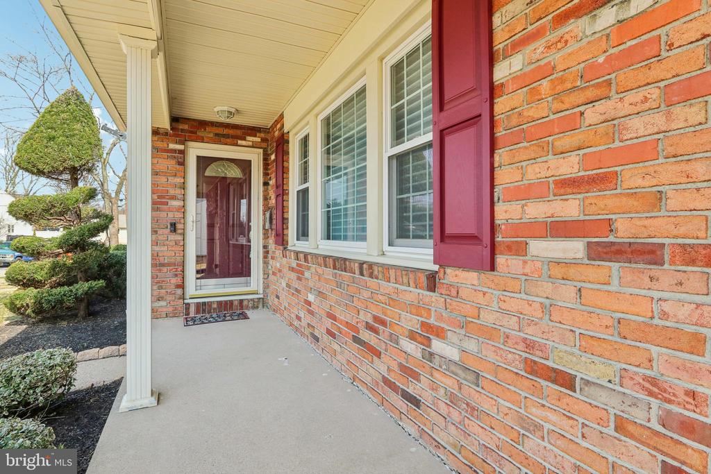 17 SPRINGLANE DRIVE