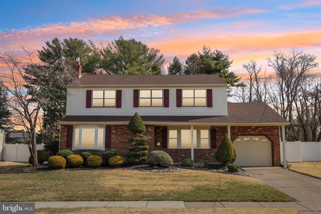 17 SPRINGLANE DRIVE