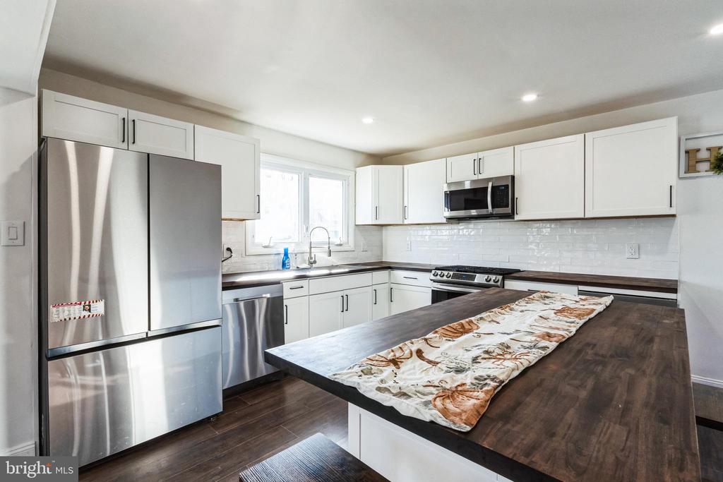 112 SAINT MORITZ DRIVE