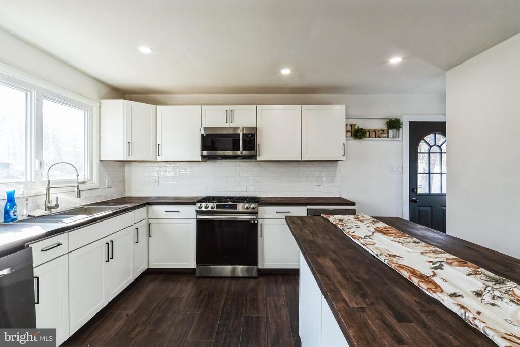 112 SAINT MORITZ DRIVE
