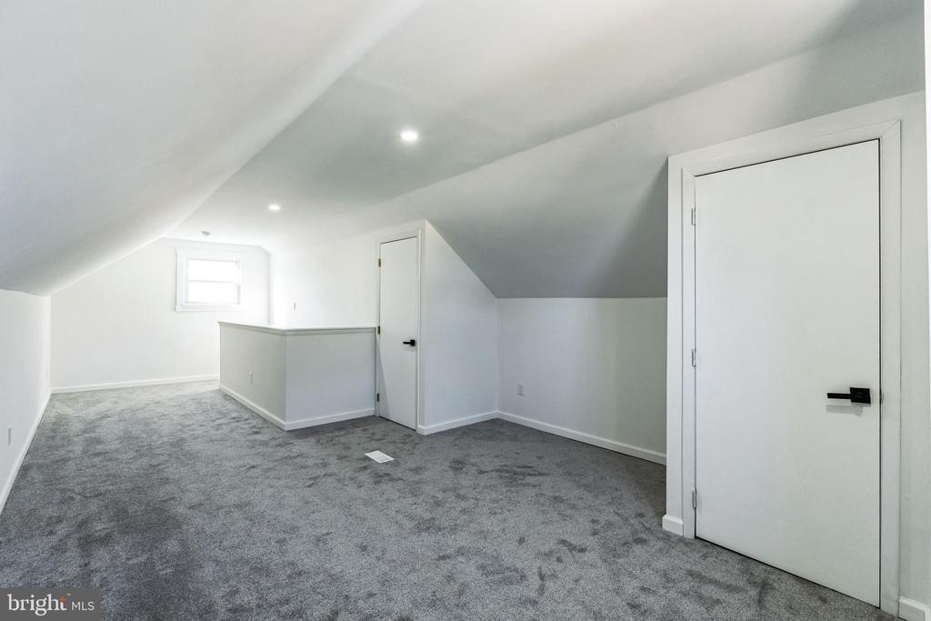 112 SAINT MORITZ DRIVE