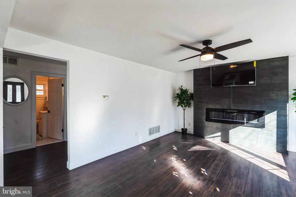 112 SAINT MORITZ DRIVE