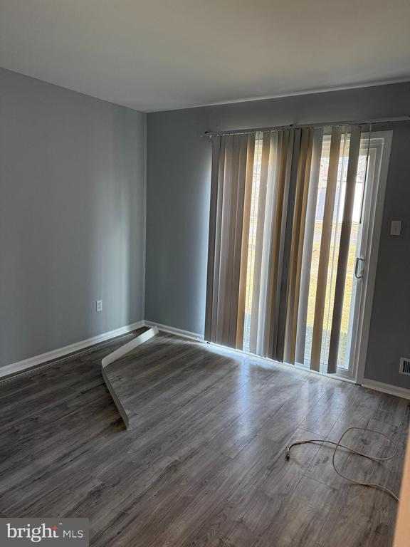 1608 HUNTINGDON MEWS