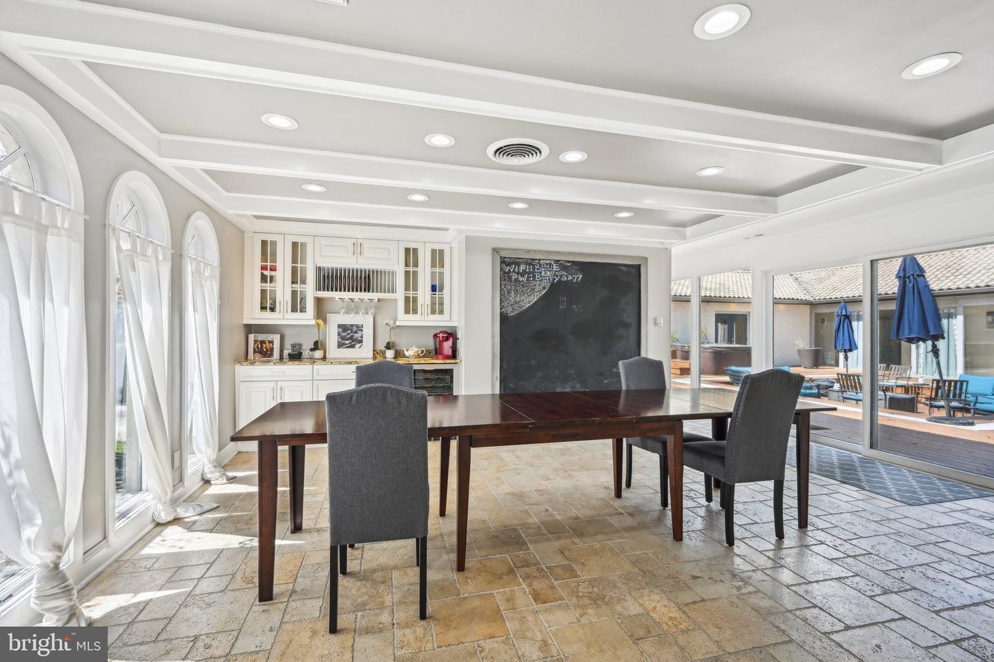 1121 Winding Dr