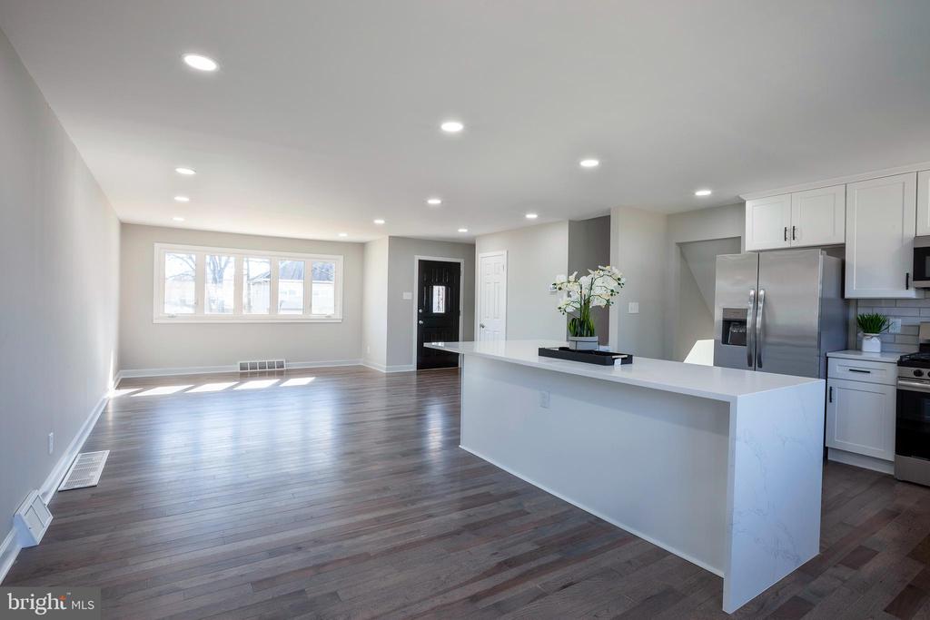 205 SHEFFIELD ROAD