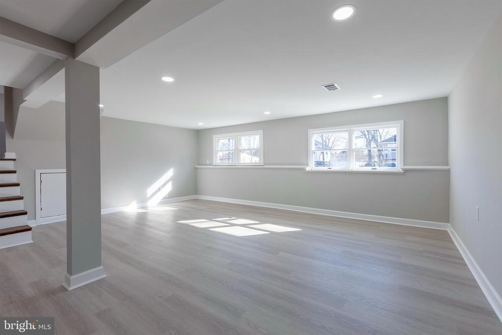205 SHEFFIELD ROAD