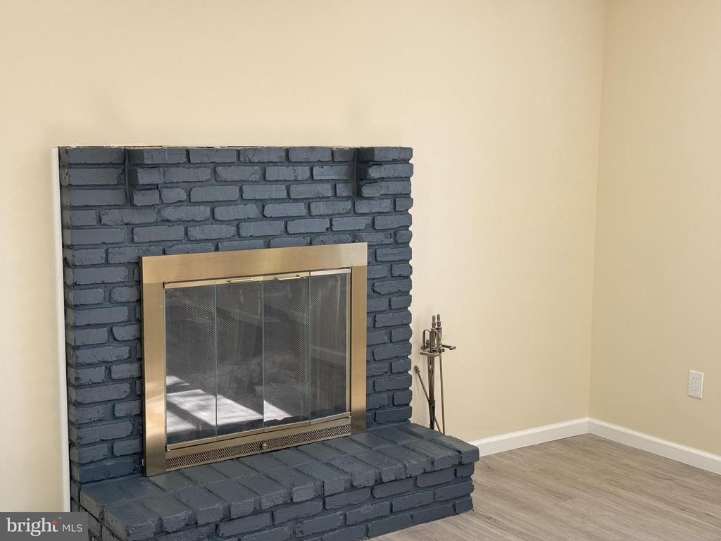 906 MARLOWE ROAD