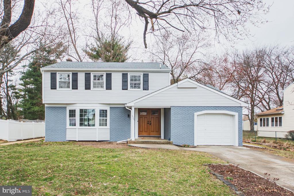 326 ROYAL OAK AVENUE
