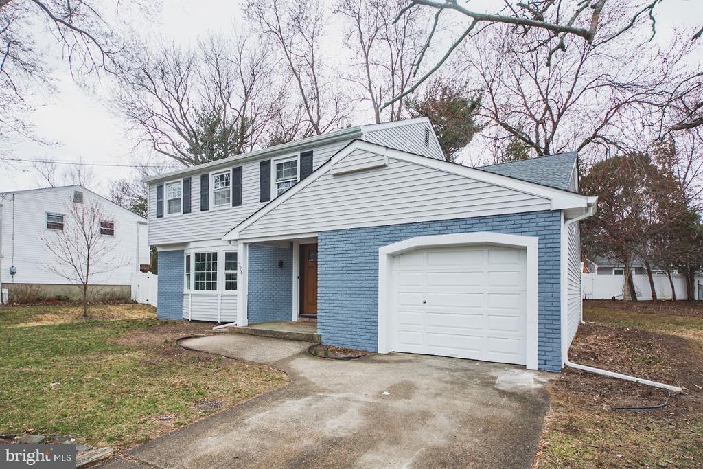 326 ROYAL OAK AVENUE