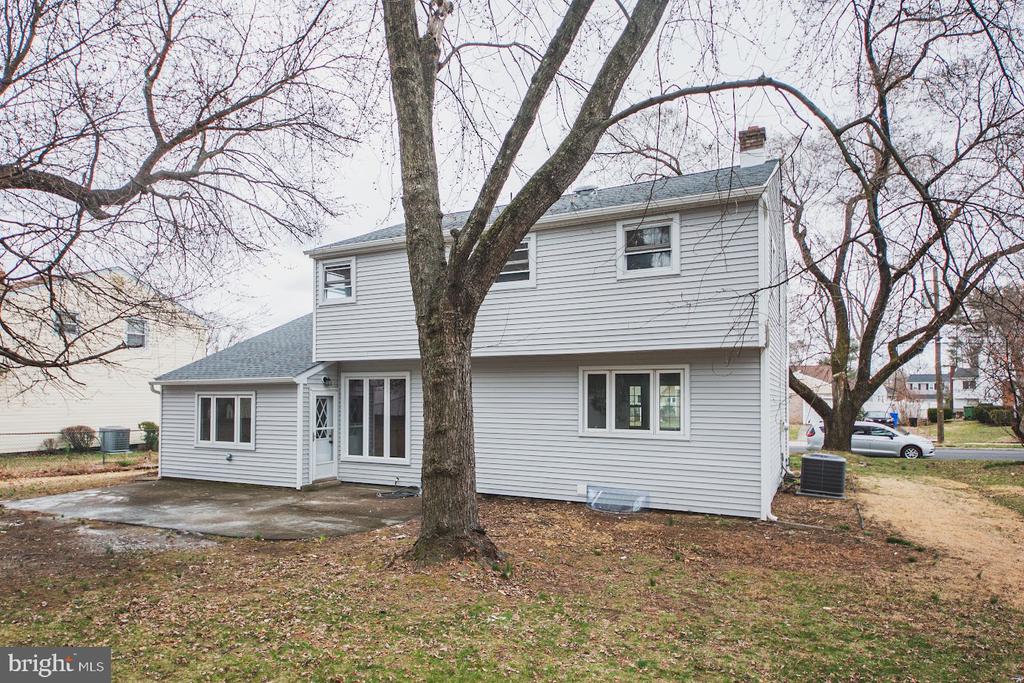 326 ROYAL OAK AVENUE