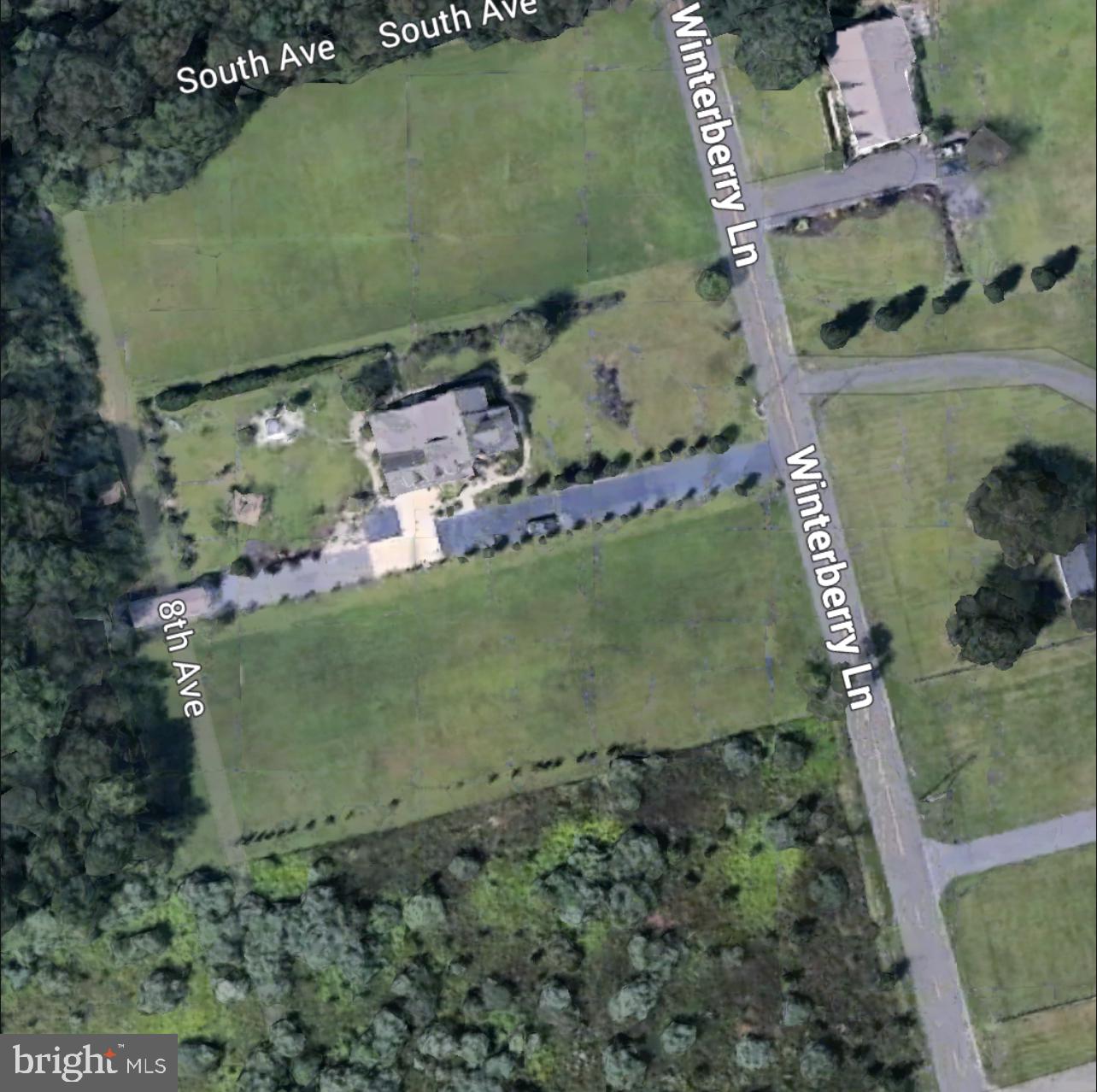 407 WINTERBERRY LANE