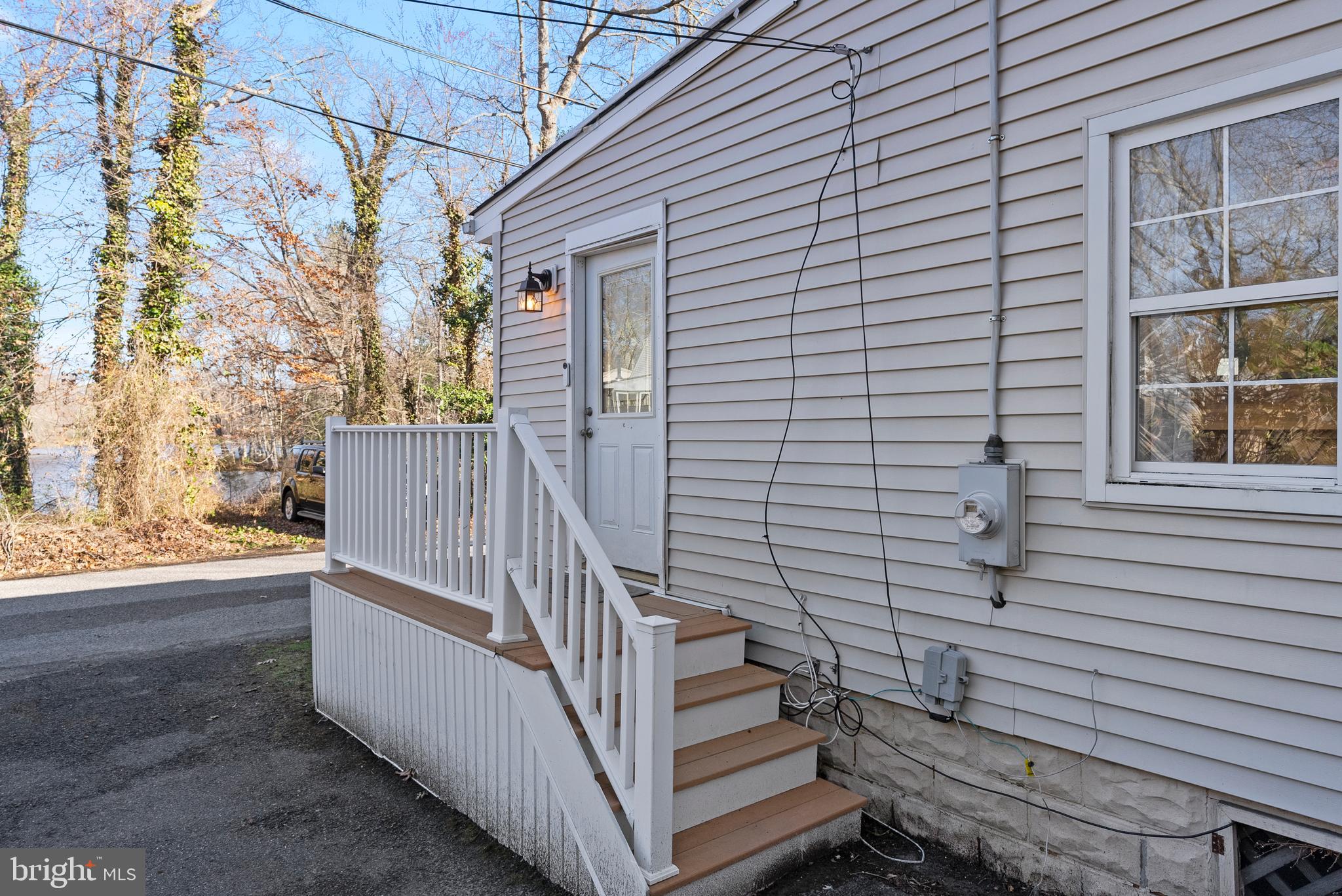 50 Erie Ave