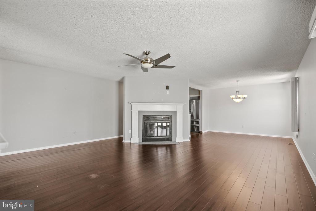 837 Society Hill Blvd