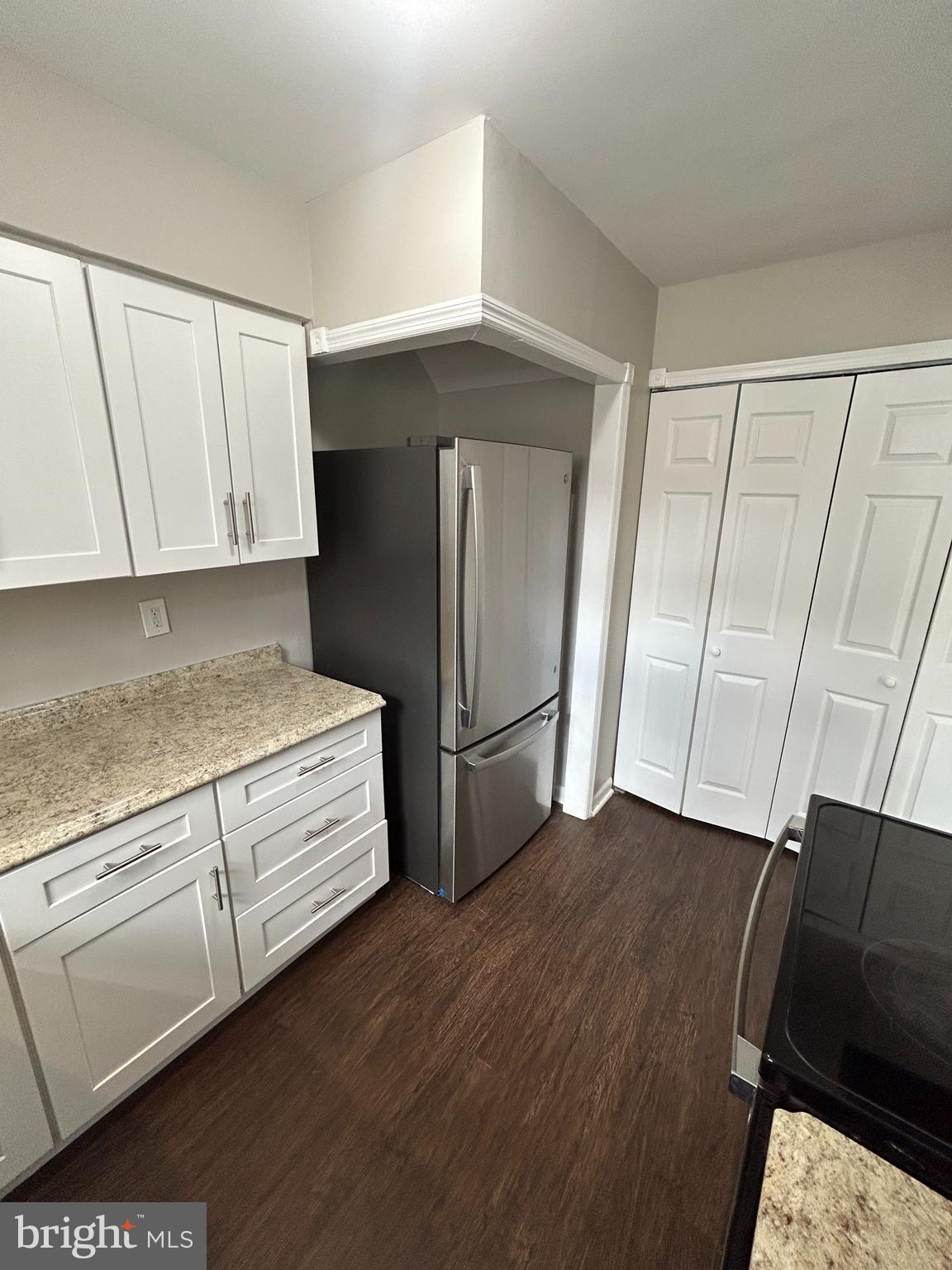 508 W LOCH LOMOND DR