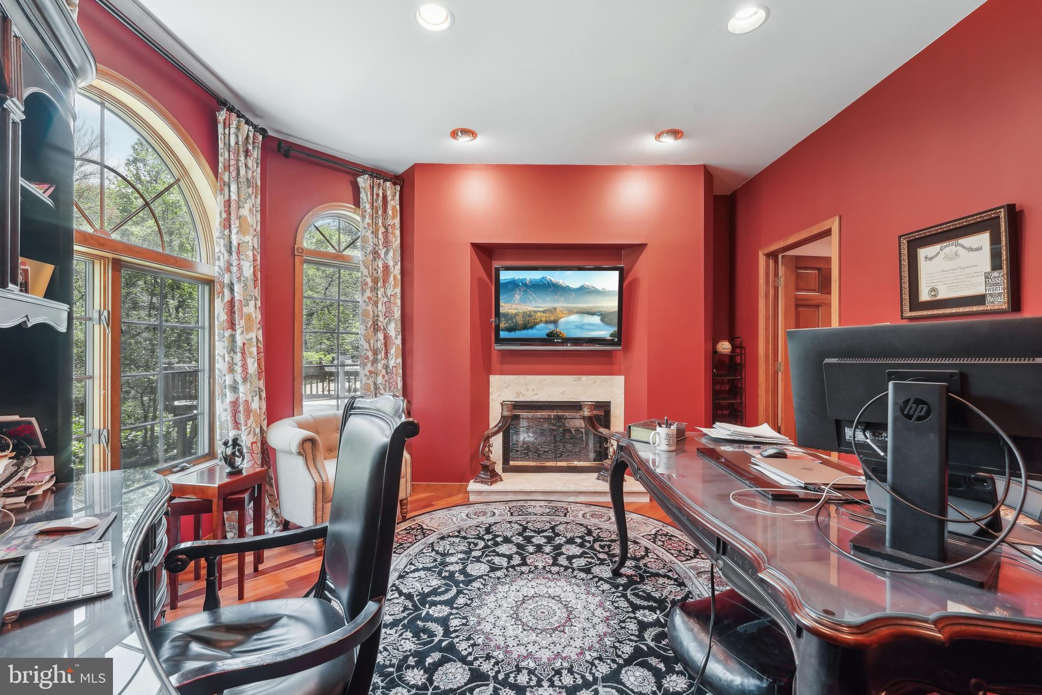 28 Hidden Acres Dr
