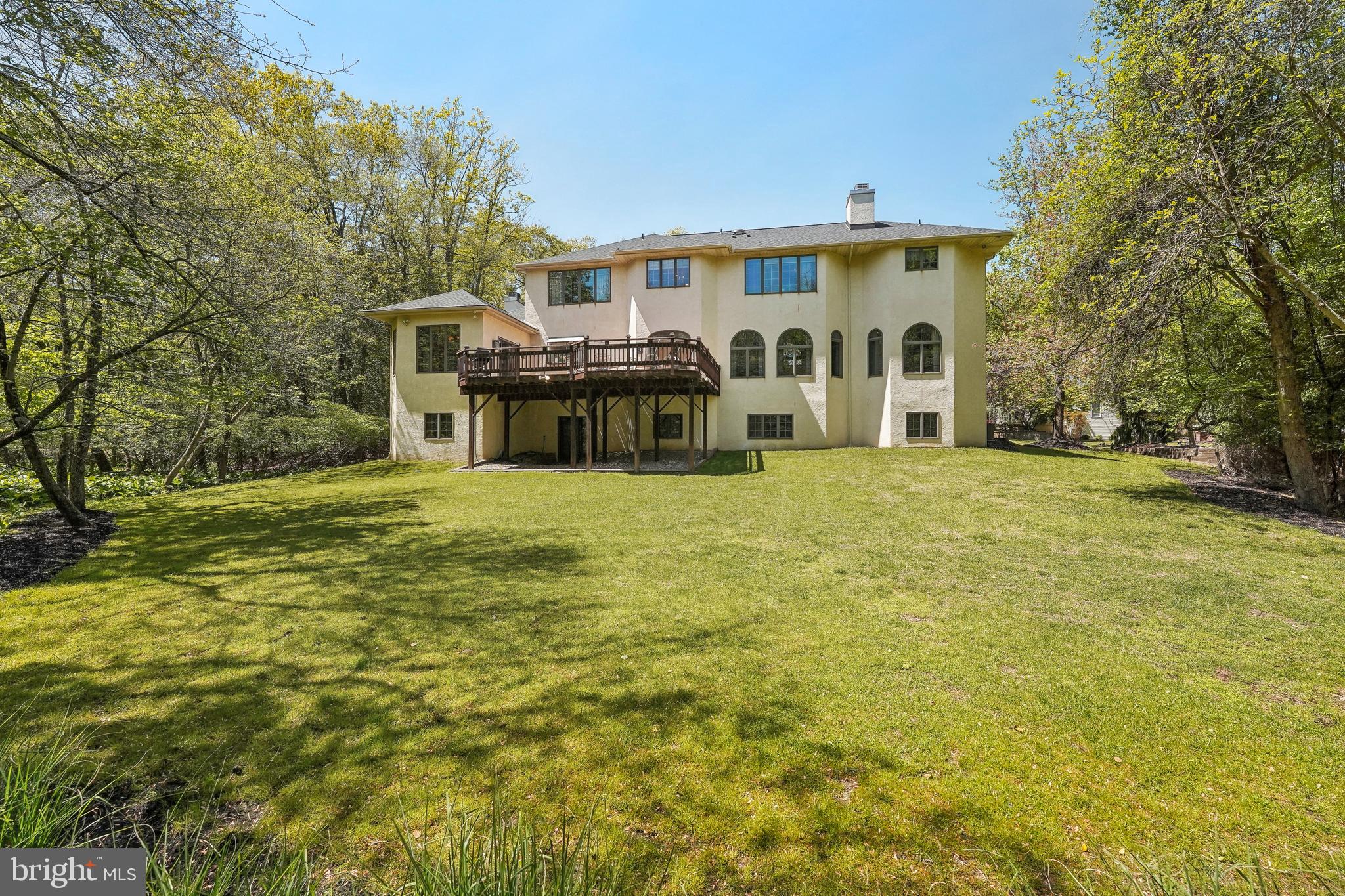 28 Hidden Acres Dr
