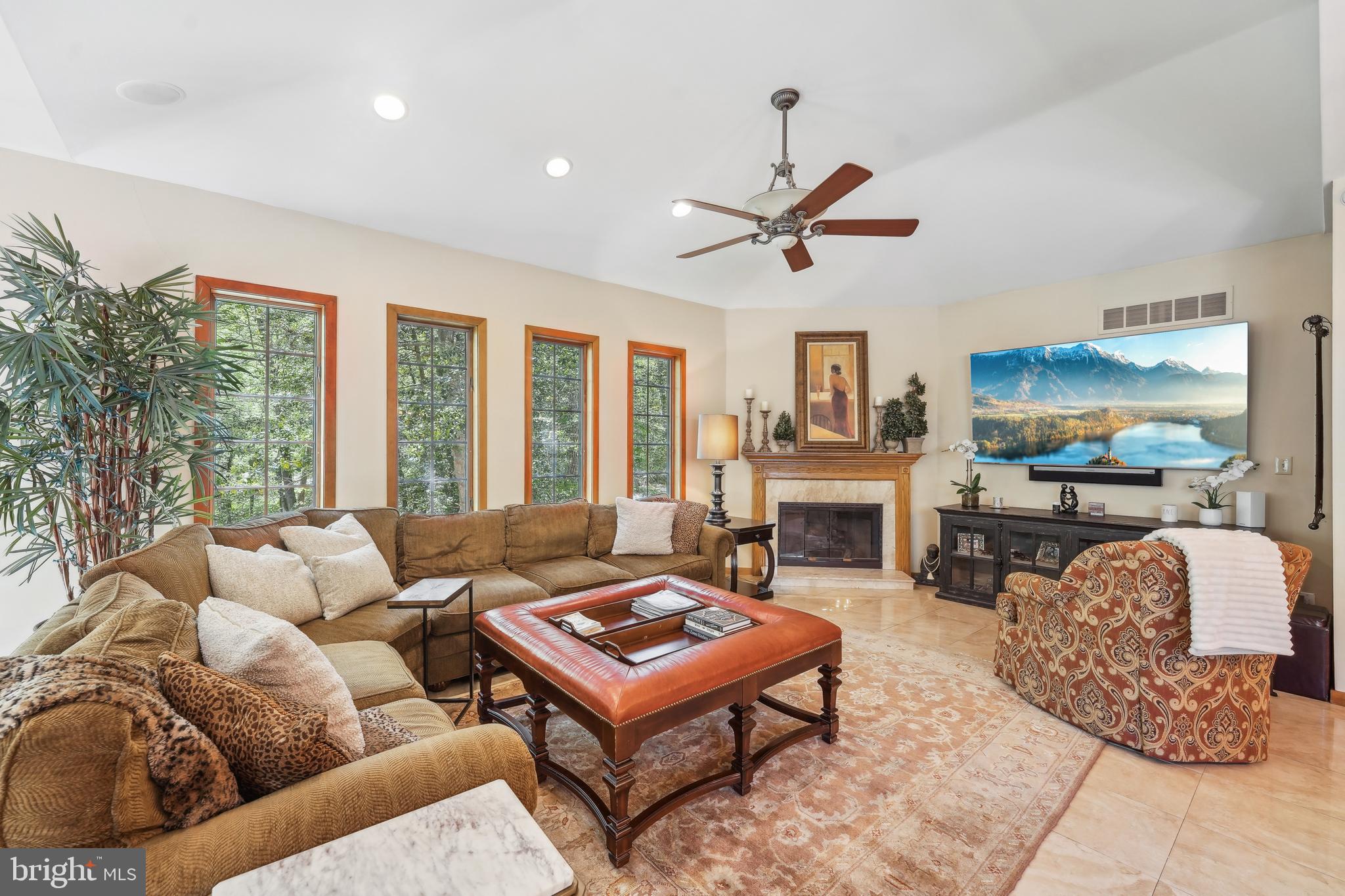 28 Hidden Acres Dr