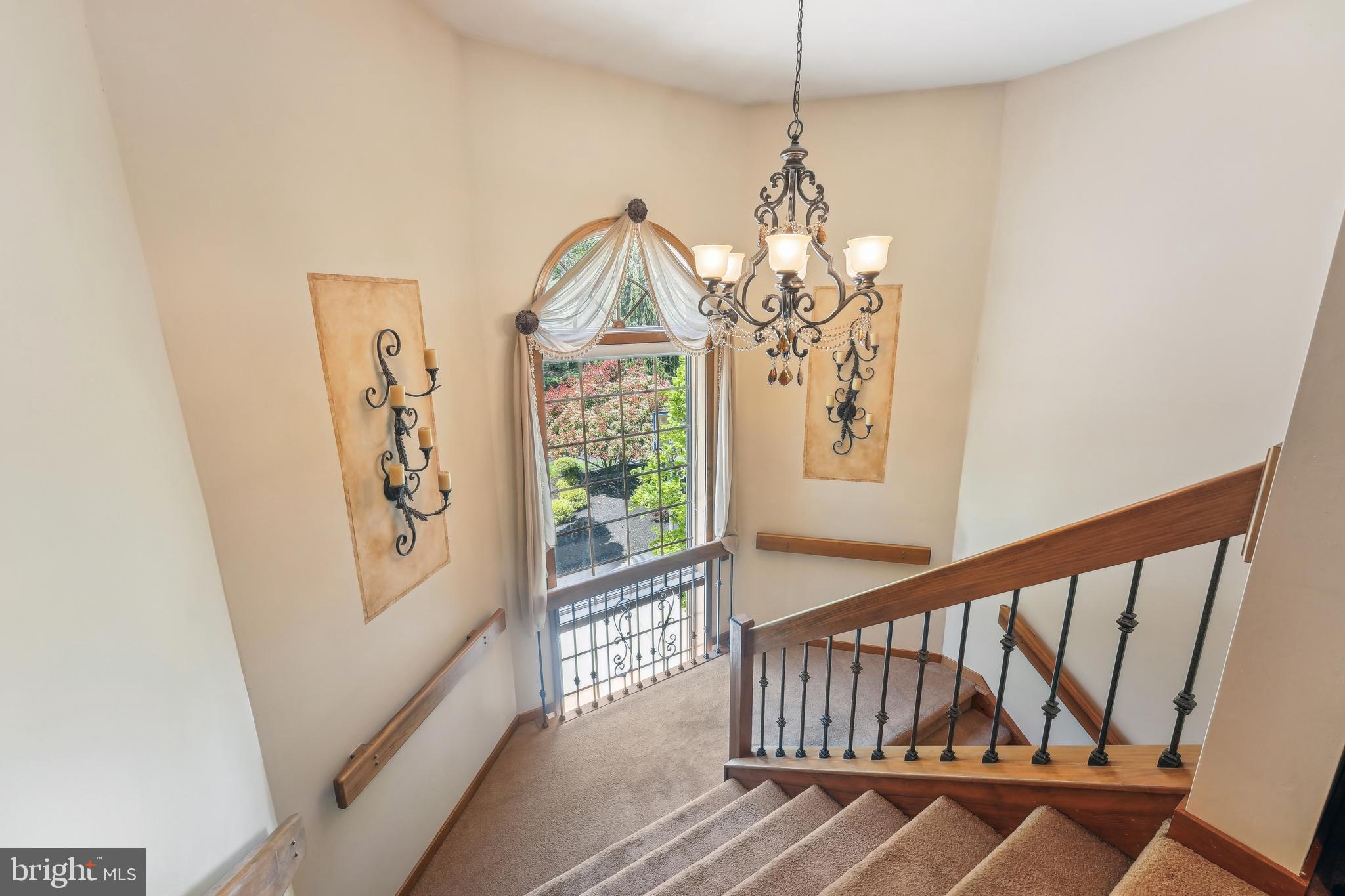 28 Hidden Acres Dr