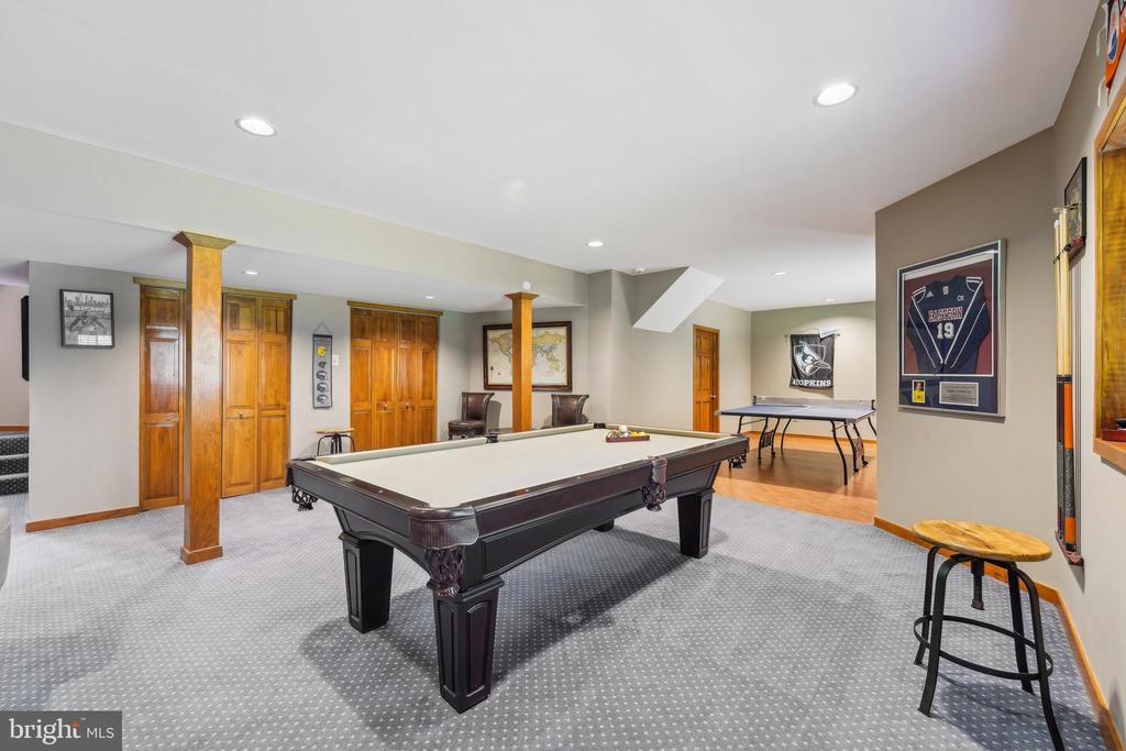 28 Hidden Acres Dr