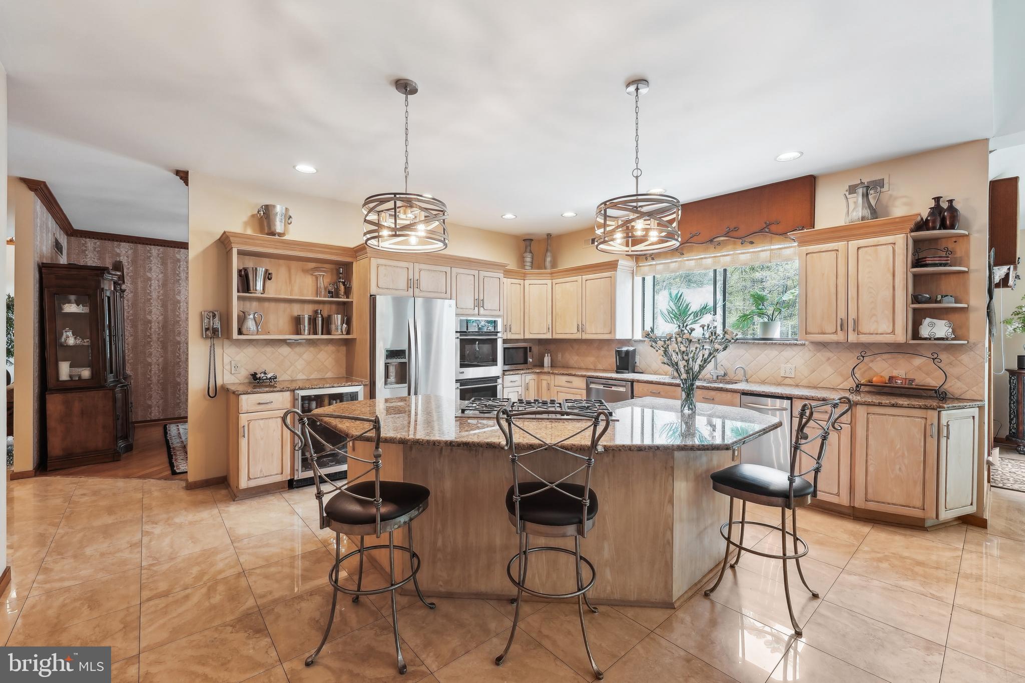 28 Hidden Acres Dr