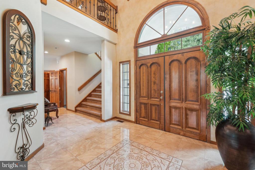 28 Hidden Acres Dr