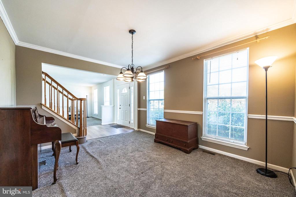 4 TEAKWOOD LANE