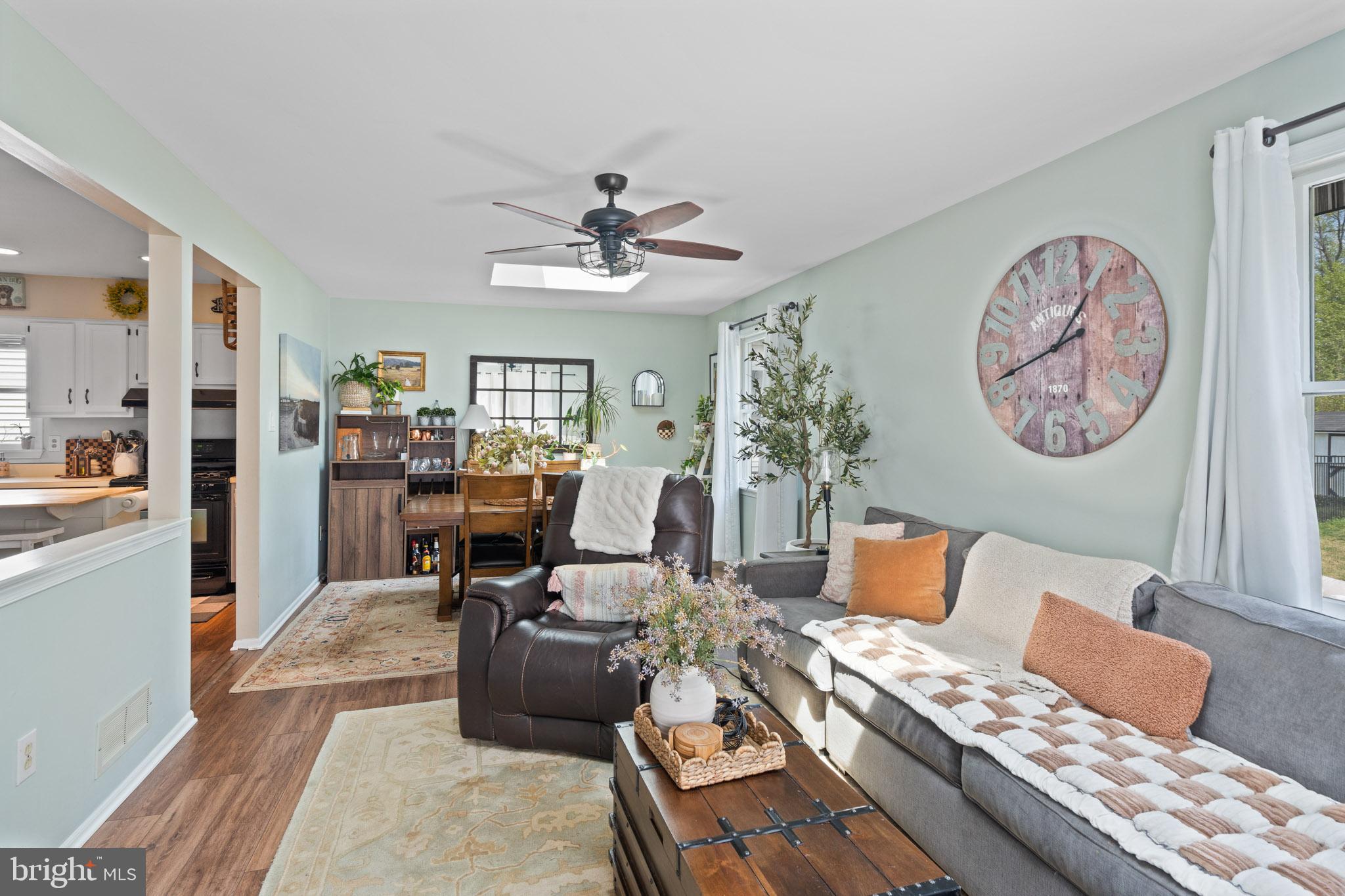 18 Elm Ave