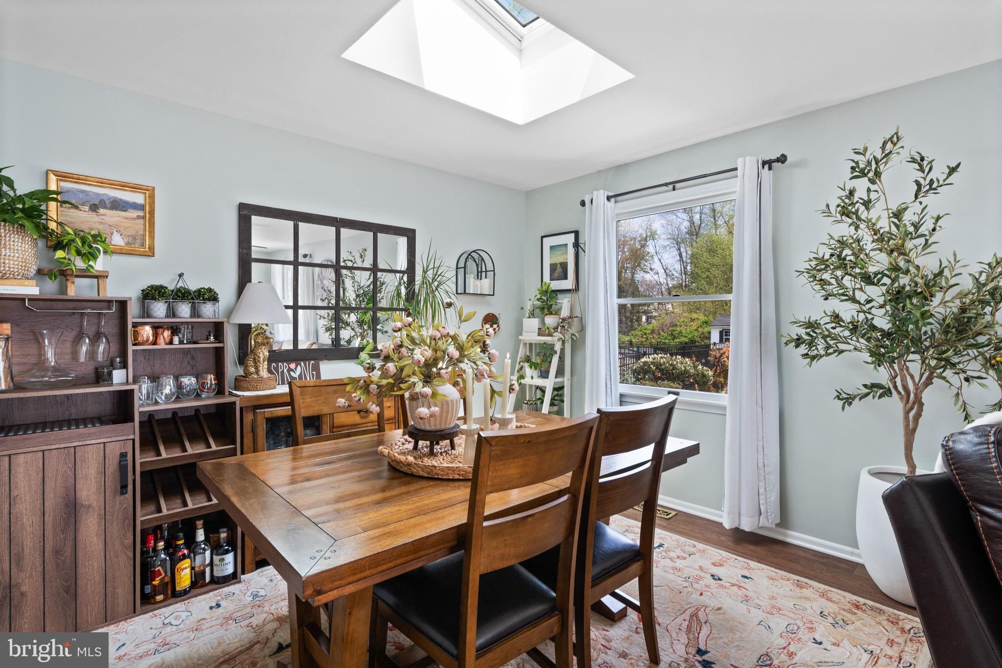 18 Elm Ave