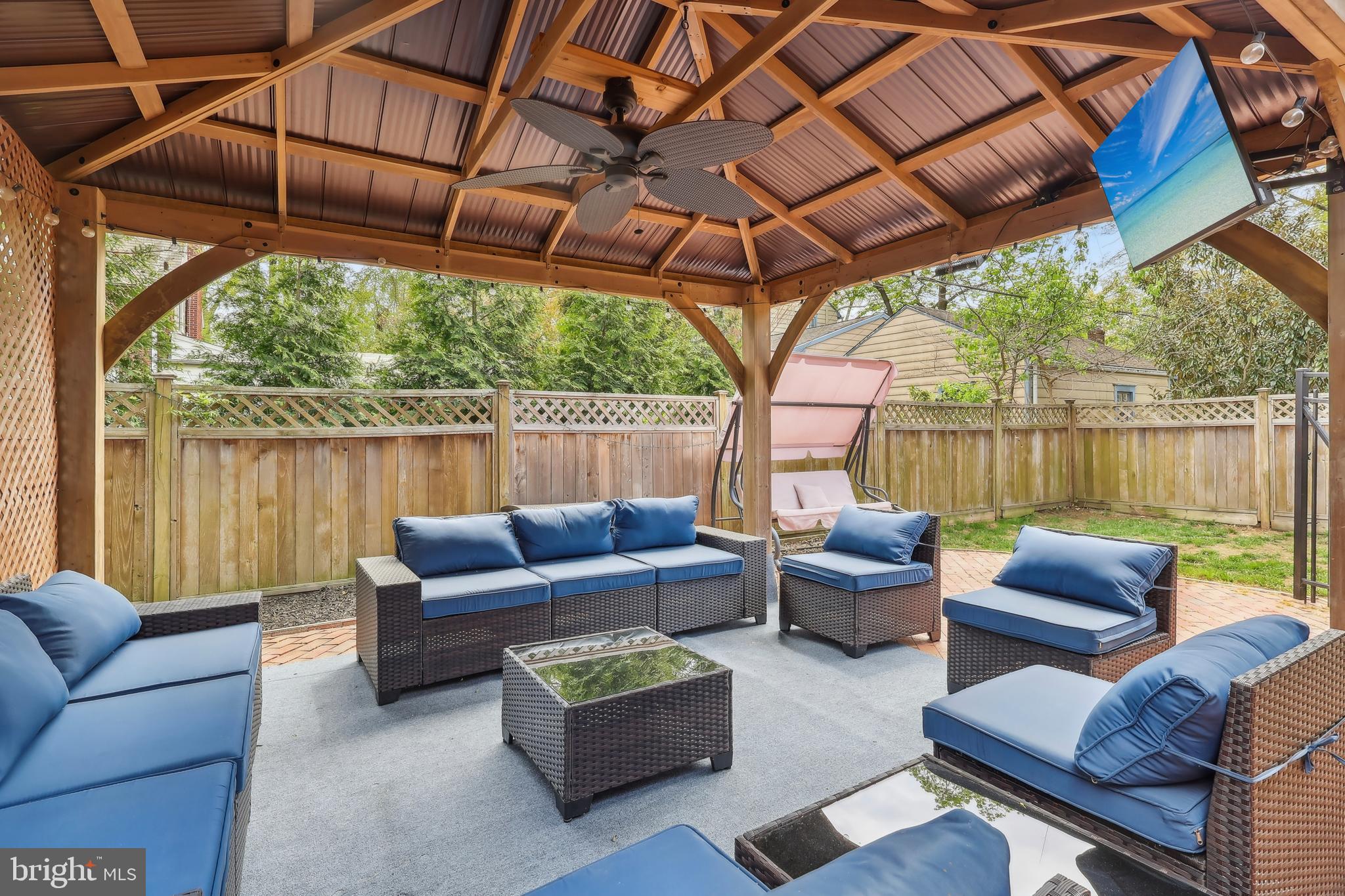 40 Treaty Elm Ln