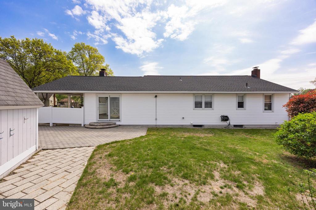 101 West Ct