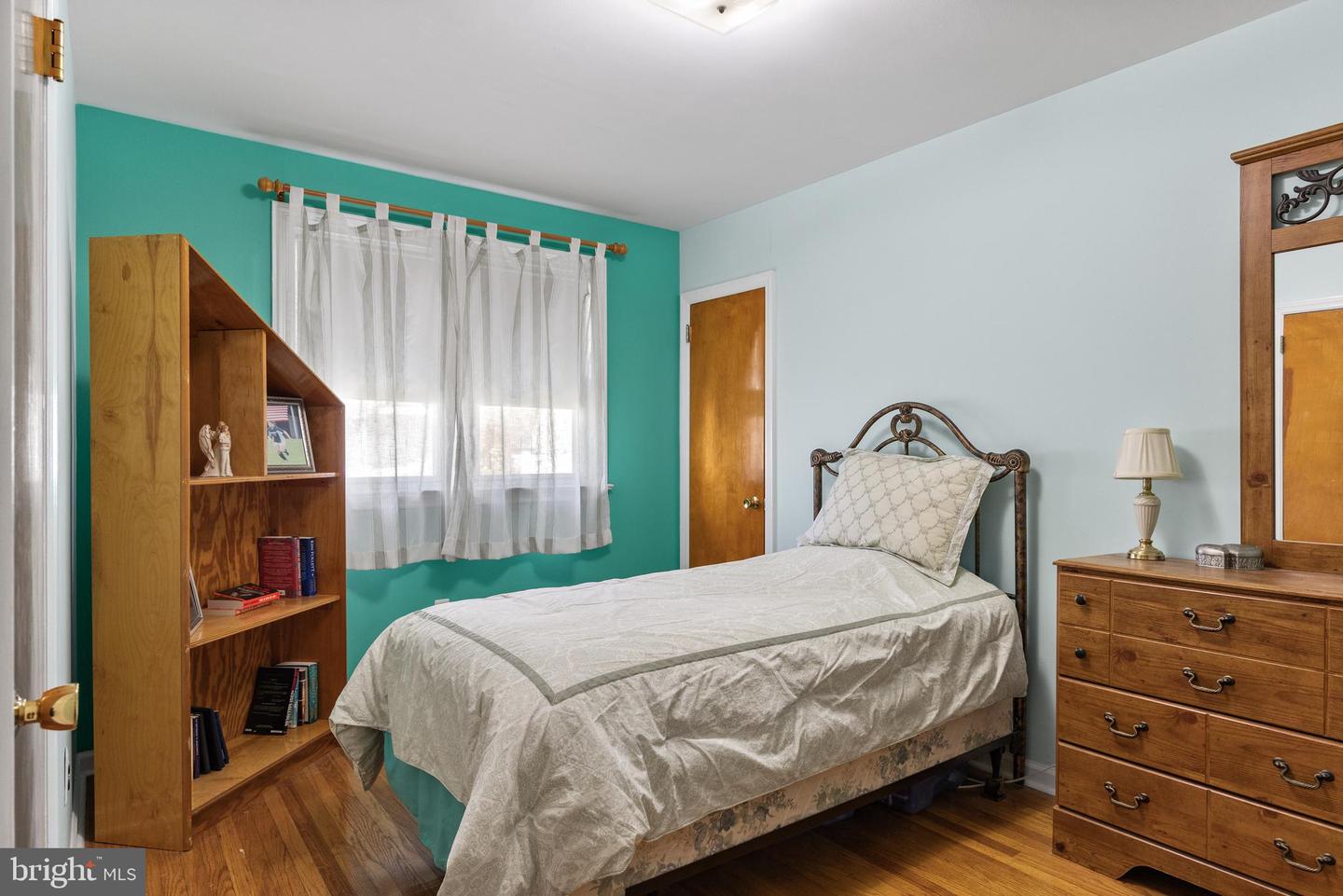 101 West Ct