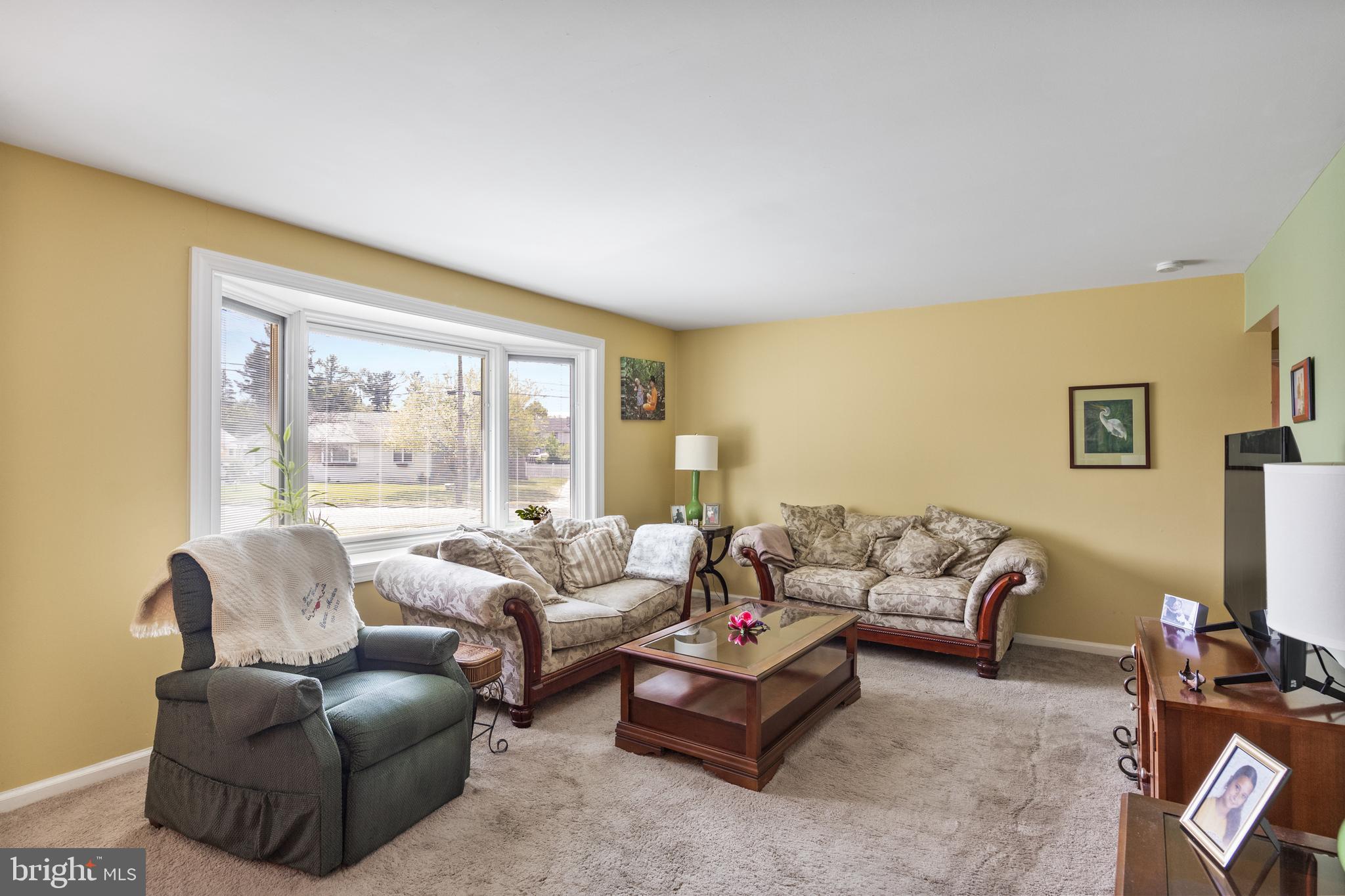 101 West Ct