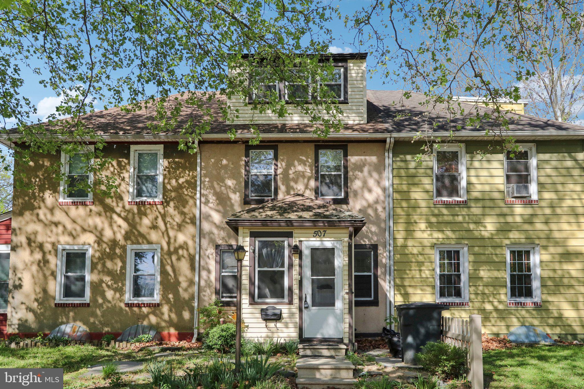 507 Paris Ave