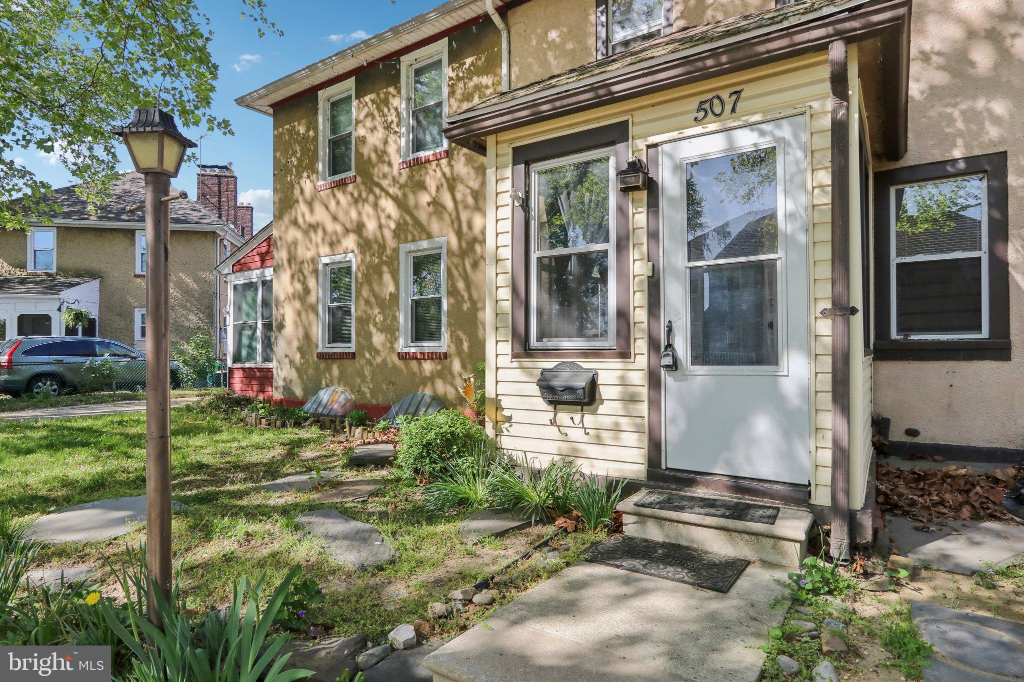 507 Paris Ave