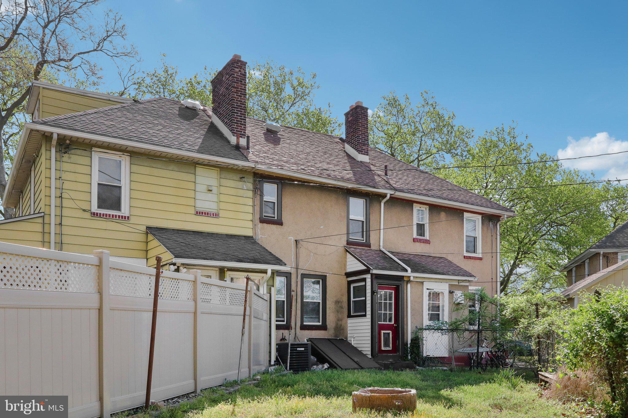 507 Paris Ave