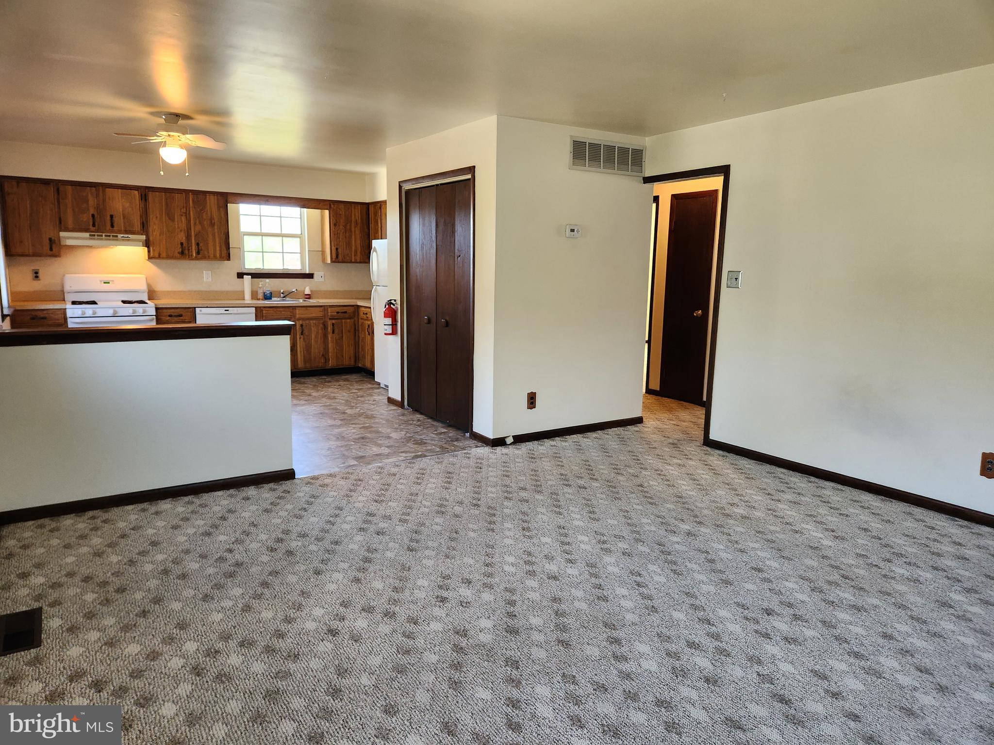 1205 B E ATLANTIC AVENUE