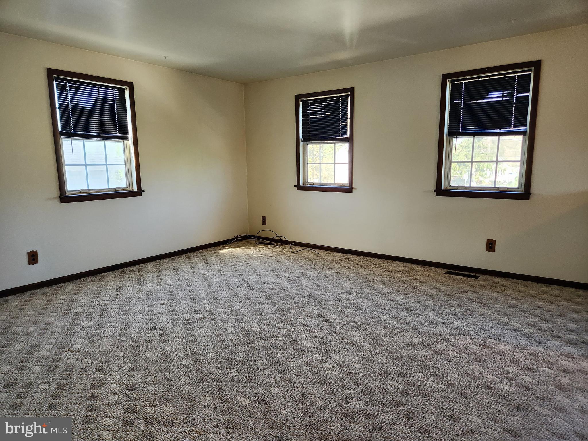 1205 B E ATLANTIC AVENUE