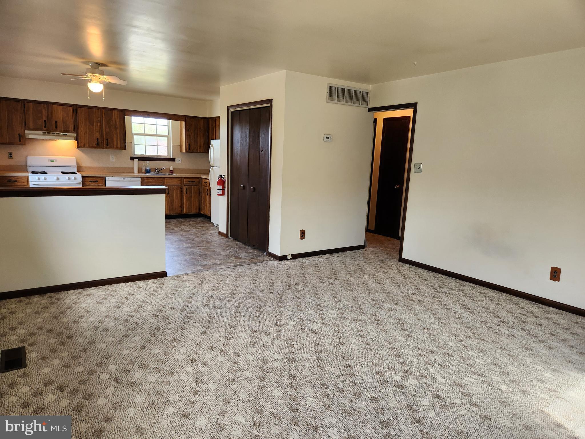 1205 B E ATLANTIC AVENUE