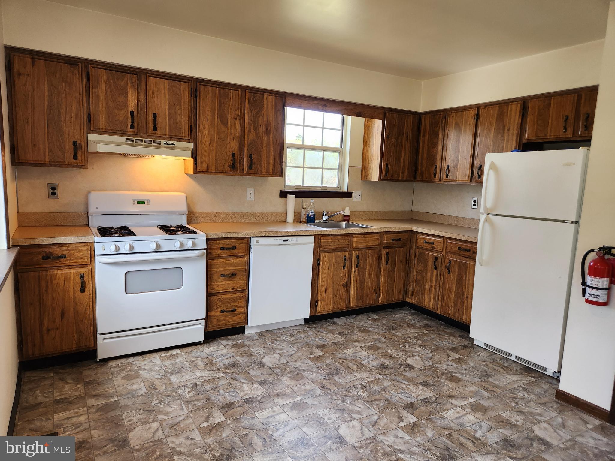 1205 B E ATLANTIC AVENUE