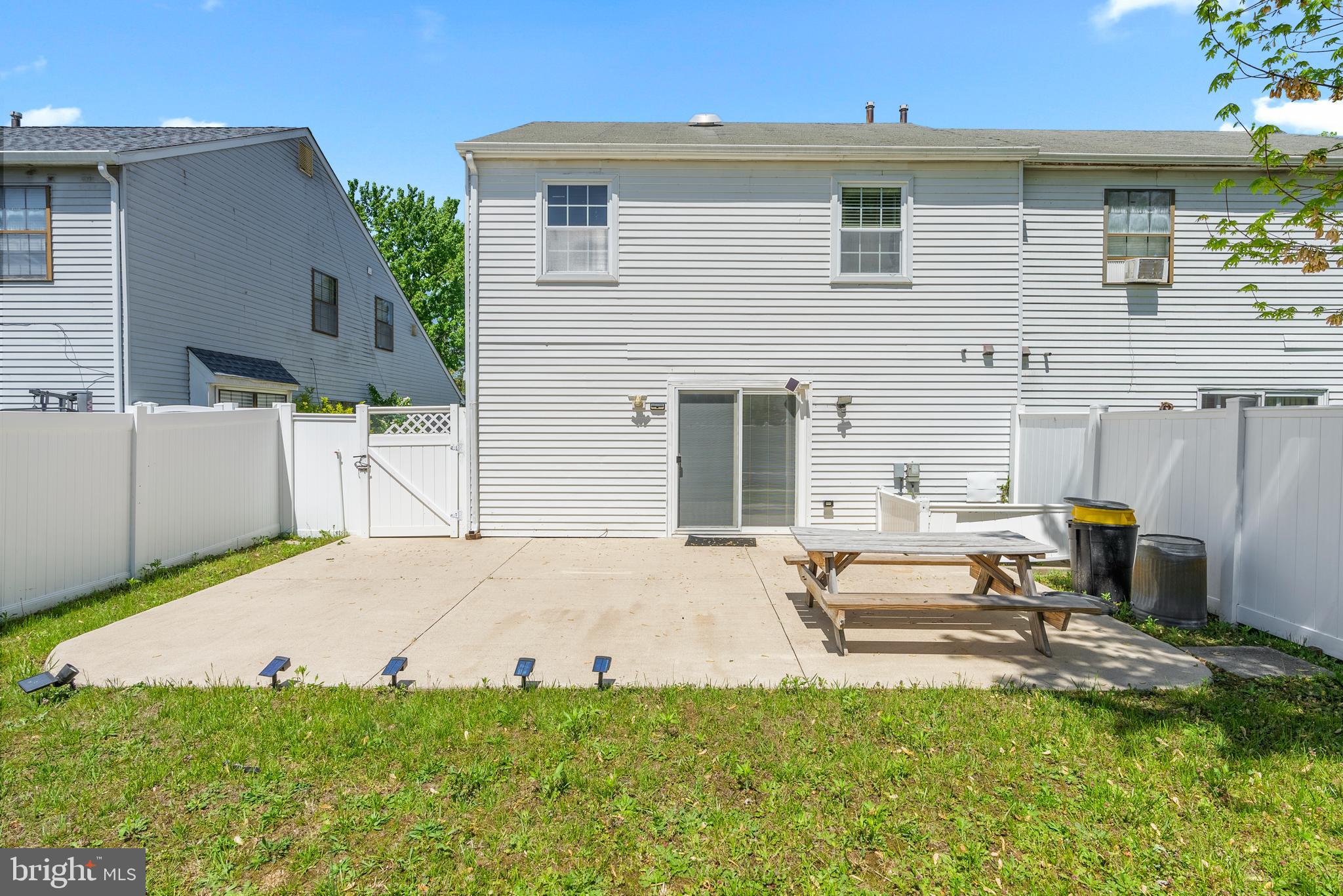64 Hampton Gate Dr
