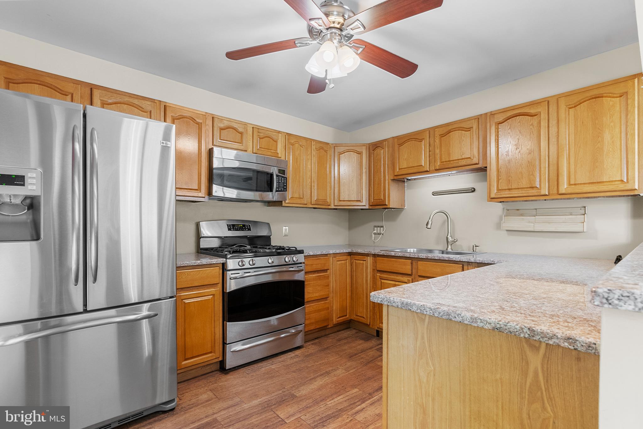 64 Hampton Gate Dr